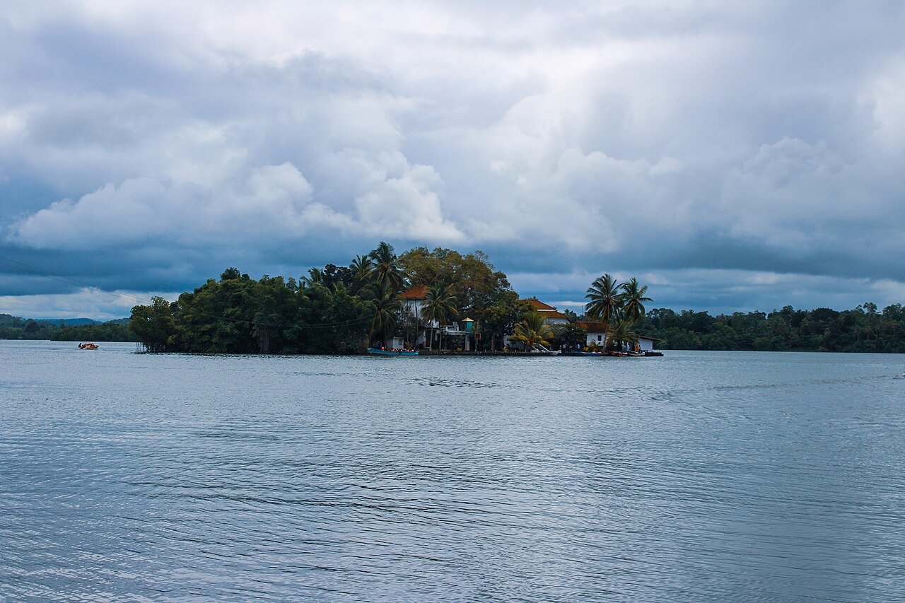 Kothduwa Island temple from the water